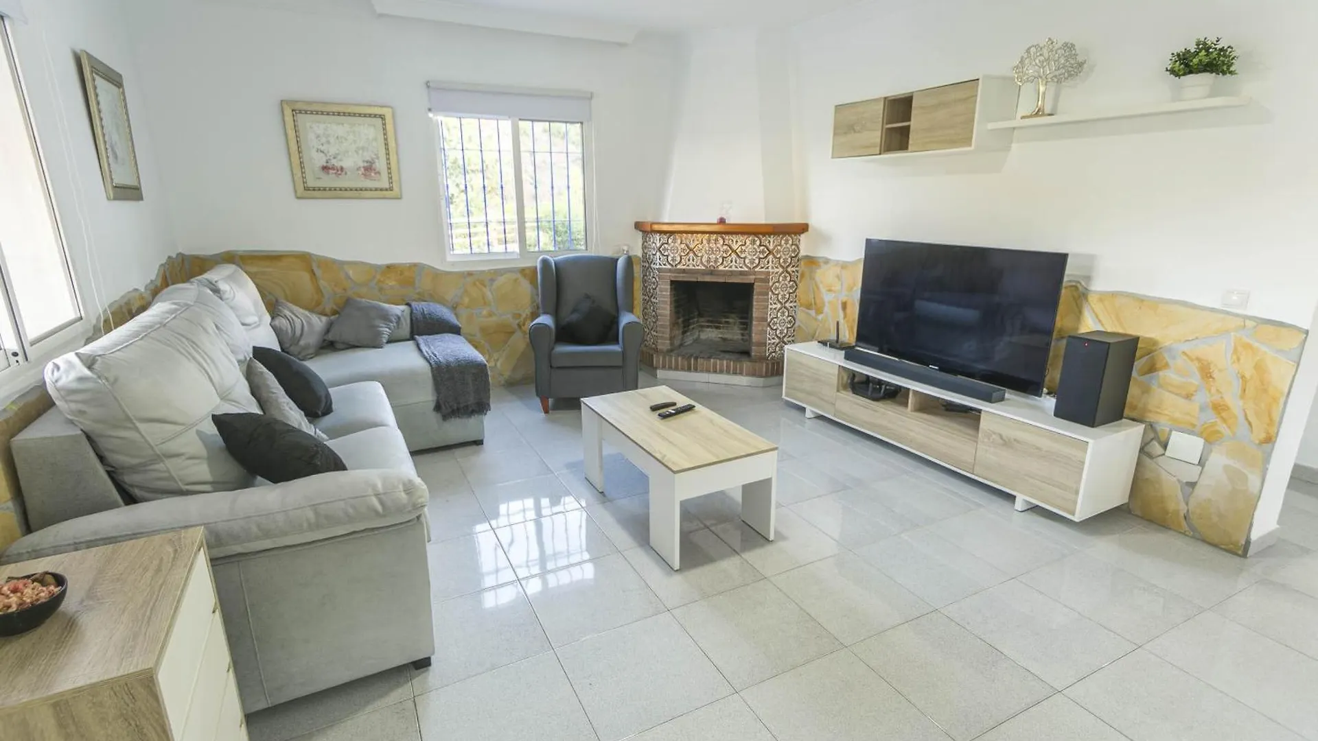 Holiday home Villa Marimel Con Piscina Privada Nerja Spain